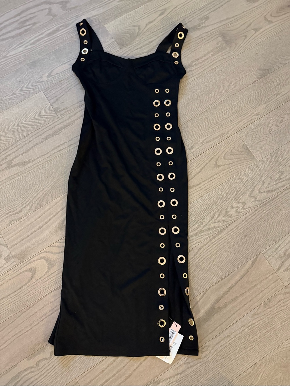 Black bodycon dress